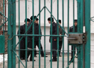 В Казахстане судят начальника тюрьмы за азартные игры